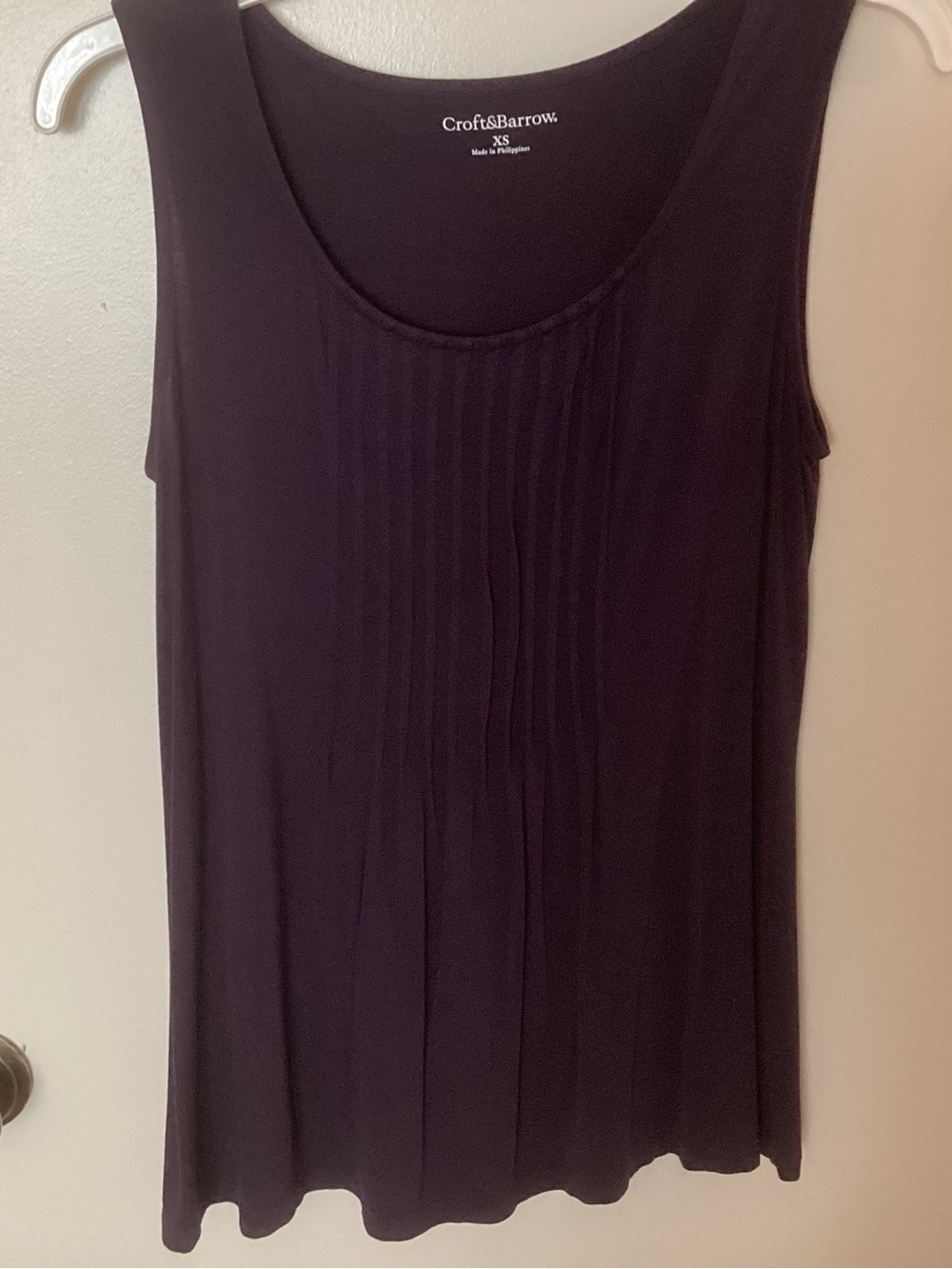 croft & barrow Navy Blue pleated front tank top